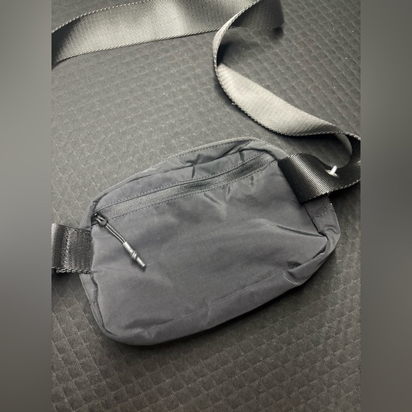 Fanny Back - Picture 4 of 5